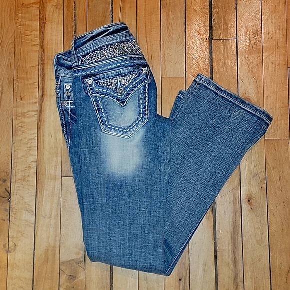 Miss Me bedazzled jeans - Picture 1 of 7